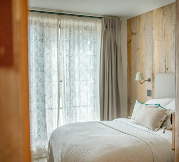 Small-Classic-Bedroom-Wellness-Retreat